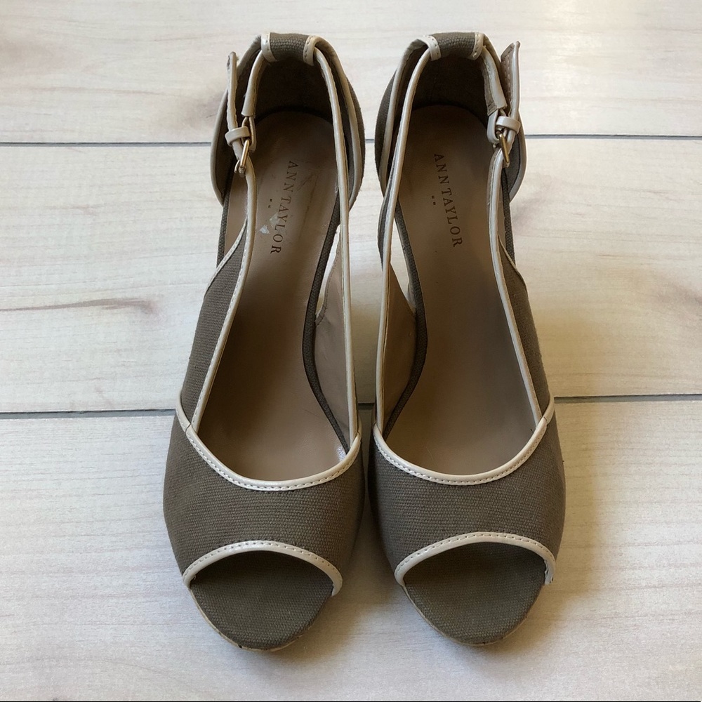 Ann Taylor Wedges size 8